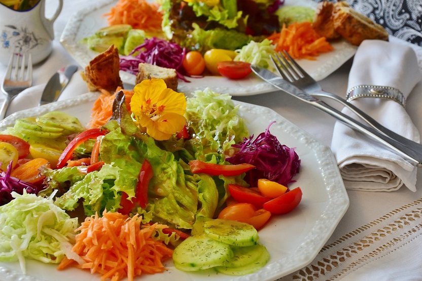 Mindful eating, a escolha amorosa de um banquete de consciência e cura